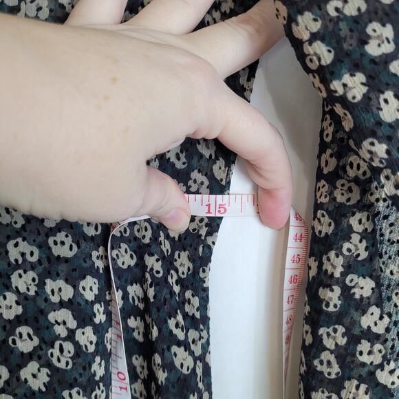 Tommy Hilfiger black Swiss dot floral sheer long sleeve wrap midi dress size Med - Picture 11 of 12